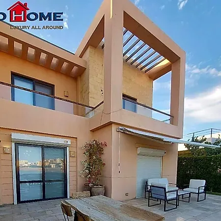 Luxury Villa In Fanadir